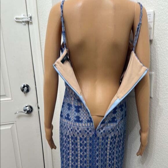 BCBGMaxAzria Blue Cream Spaghetti Strap Midi Silky Lace Weddings Evening - Picture 5 of 17